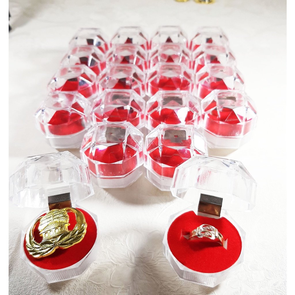 KOTAK BOX CRYSTAL CINCIN / PIN